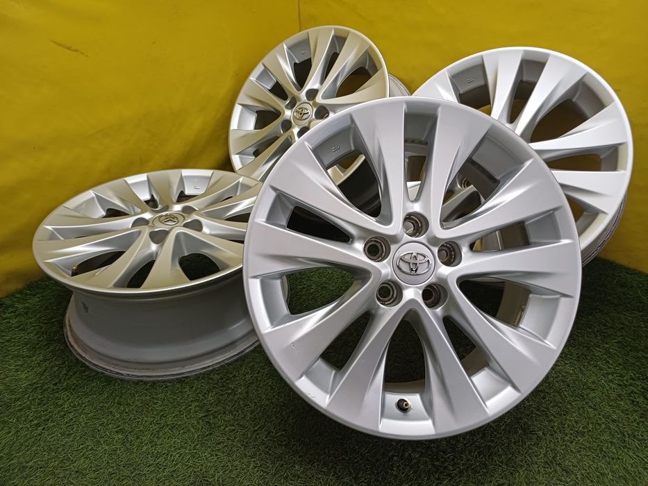 Диски R18 5x114.3 на Toyota Alphard и другие.