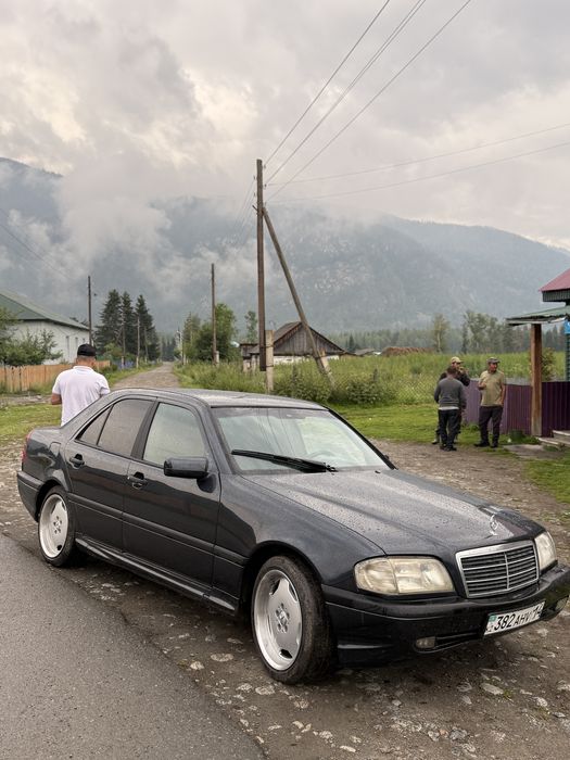 В продаже Mercedes 202