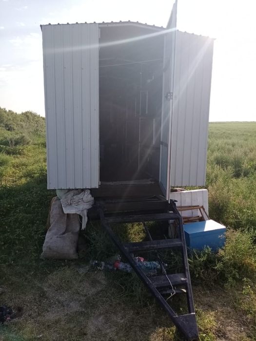 Пчеловодческий прицеп