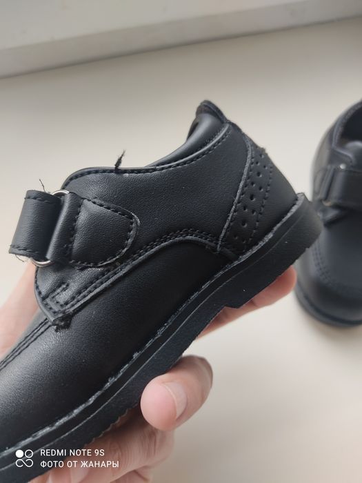 Продаю детские ботинки-туфли-лоферы