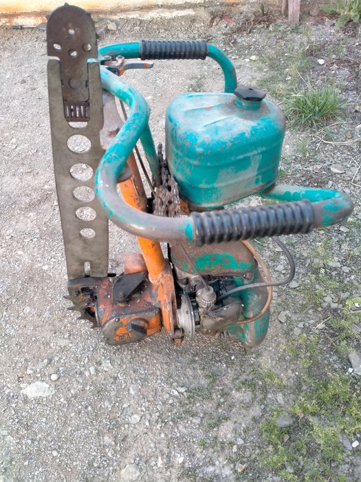 Бензопила. Б/У..