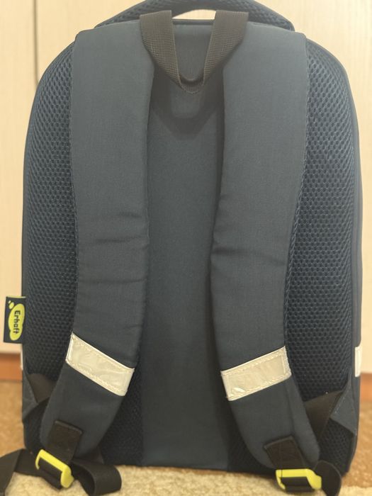 Продам школьные рюкзаки