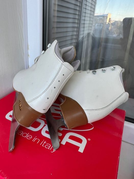 продам фигурные коньки