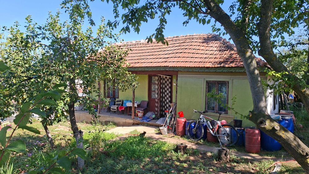 Vând casă +teren in com.Mihai Bravu, jud.Giurgiu