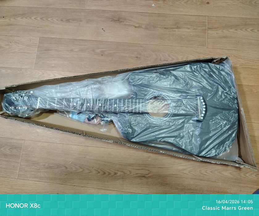 Gitara 38 razmer