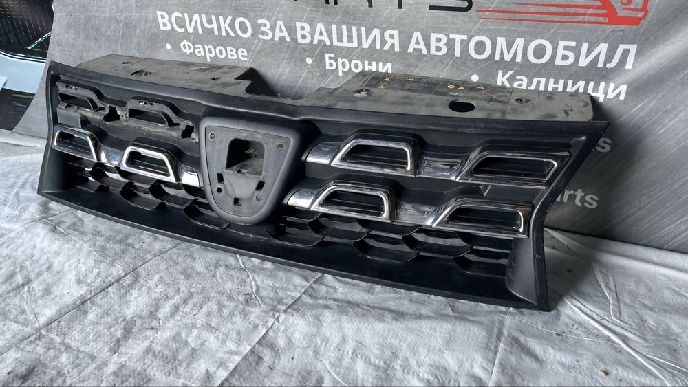 Предна решетка Dacia Duster 2013-