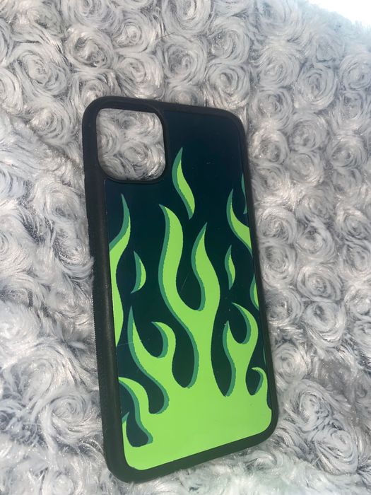 Калъфи за iPhone 11