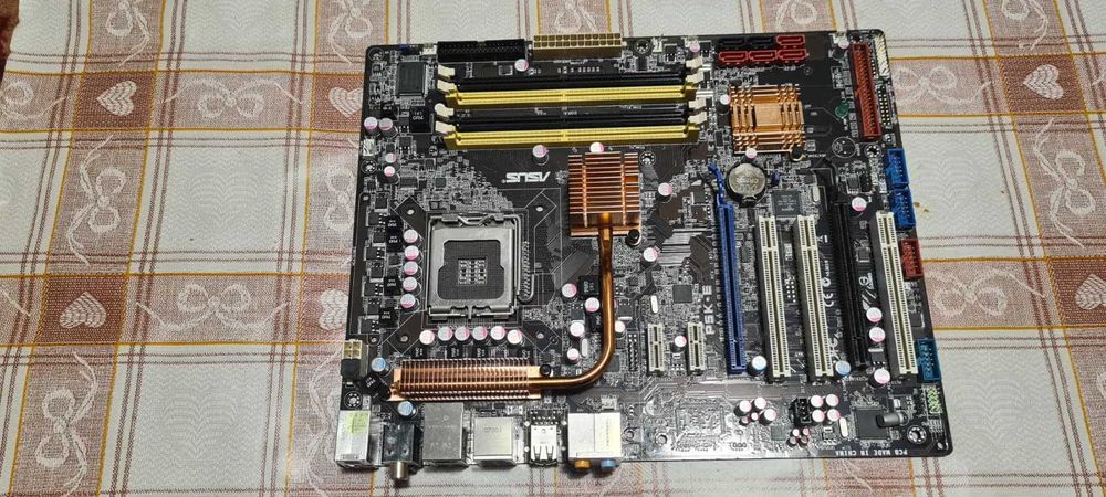 Placa de baza socket 775 ASUS P5K-E
