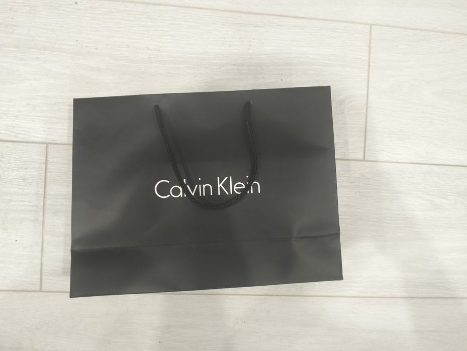 Продам портмоне Calvin Klein оригинал