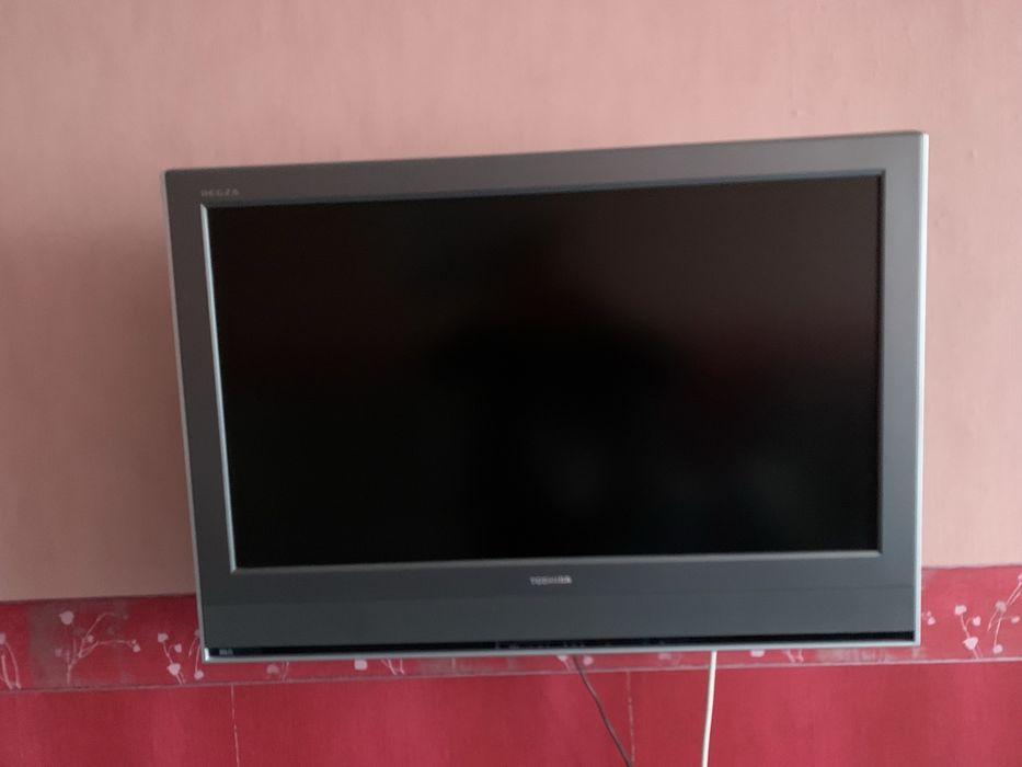 Продаю телевизор TOSHIBA