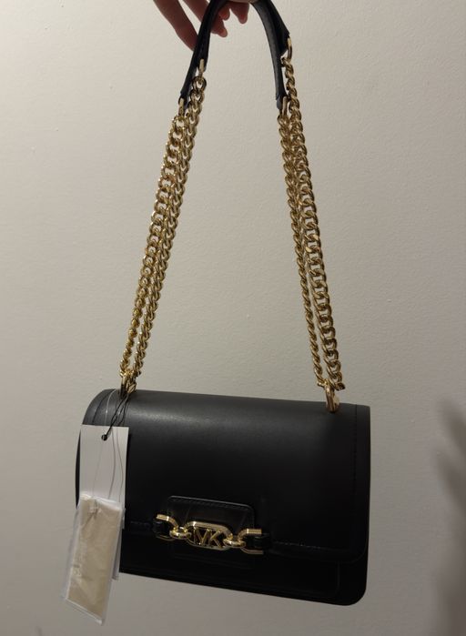 Черна кожена чанта- Michael Kors