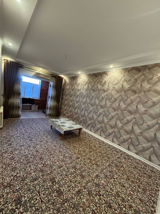 6-мкр.да жойлашган 2 хонали квартира ижарага берилади