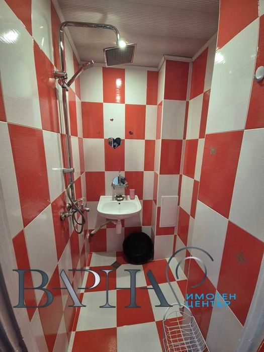 НОВО ПРЕДЛОЖЕНИЕ! Двустаен (три стаи) апартамент - кв. Възраждане!