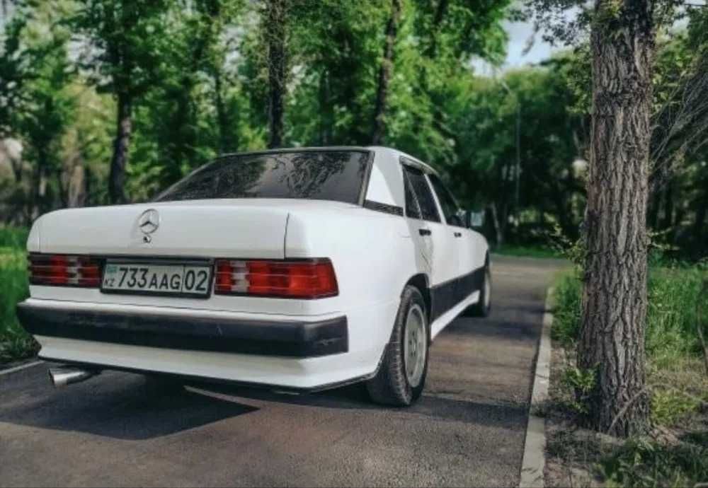 Бампер на мерседес W190/201 пороги