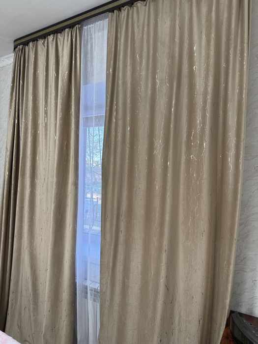 Продам шторы почти новые