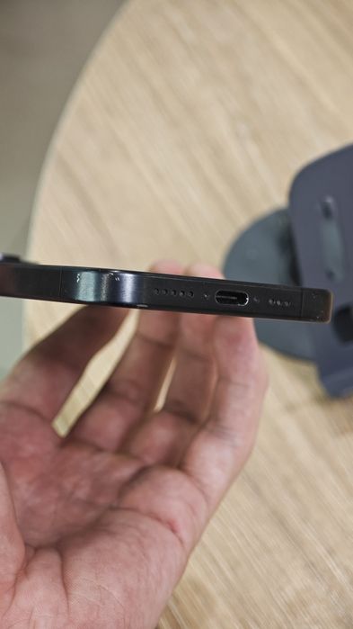 iPhone 15 Pro 256Gb | 80% | Apple Room
