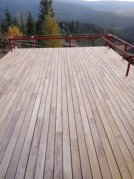 DECKING   PODEA TERASĂ / Lambriu Din Lemn De SALCÂM
