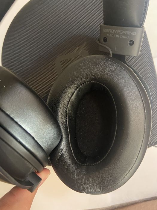 Casti gaming Ready2Gaming eRival , microfon, cabluri , husa, ca noi