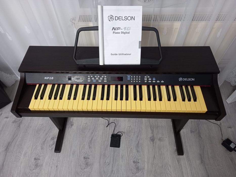 Pian electronic 61clape Delson