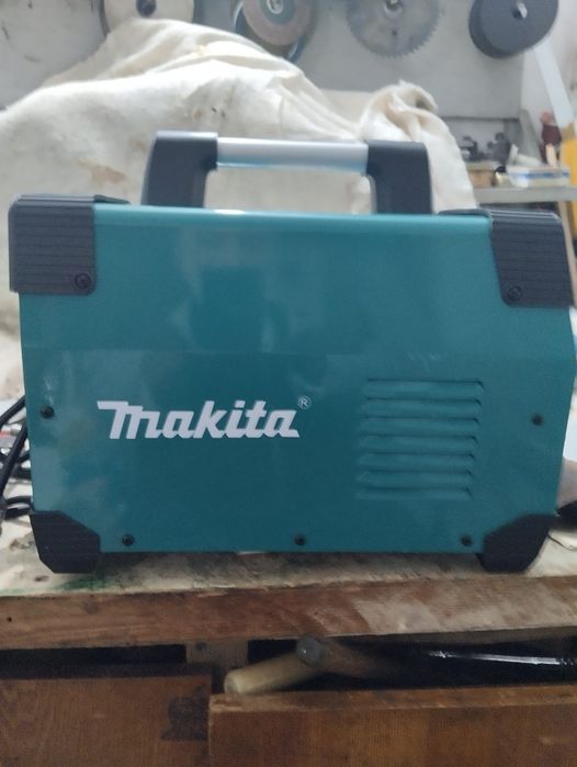 Шуруповёрт набор инструментов сварочный аппарат  генератор