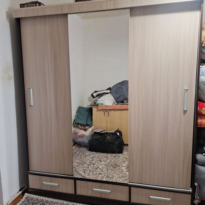 Продам Шкаф и кровать