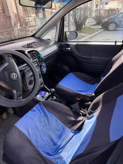 Opel Zafira 1.6 Benzina
