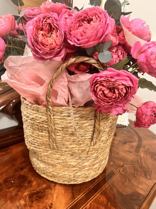 Цветы розы пионовидные