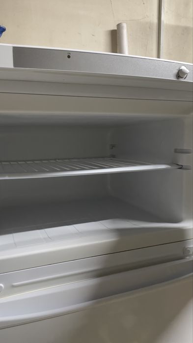 Холодильник Indesit