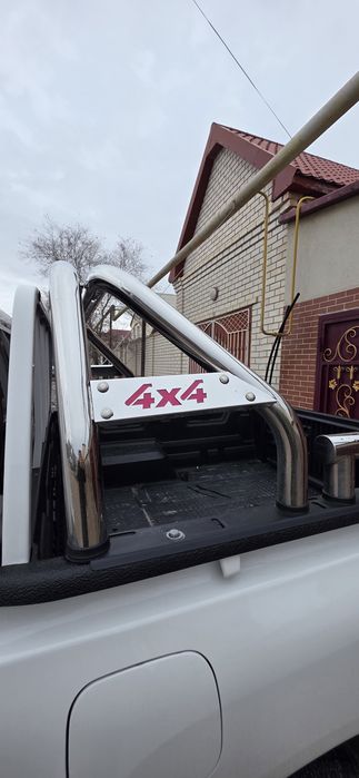 Дуга тойота хайлюкс