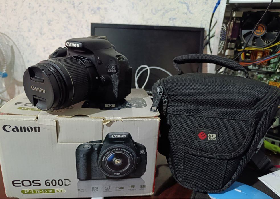 Canon eos 600D sotiladi
