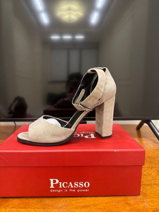 Босоножки фирмы Picasso