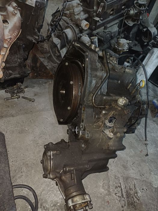 Двигатель с коробкой ,, Хонда црв рд1 ''