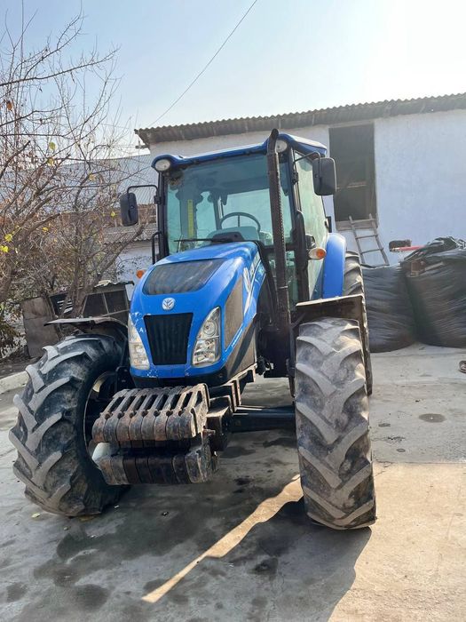 New Holland Td5 sotiladi