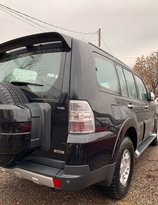 Mitsubishi Pajero GLS