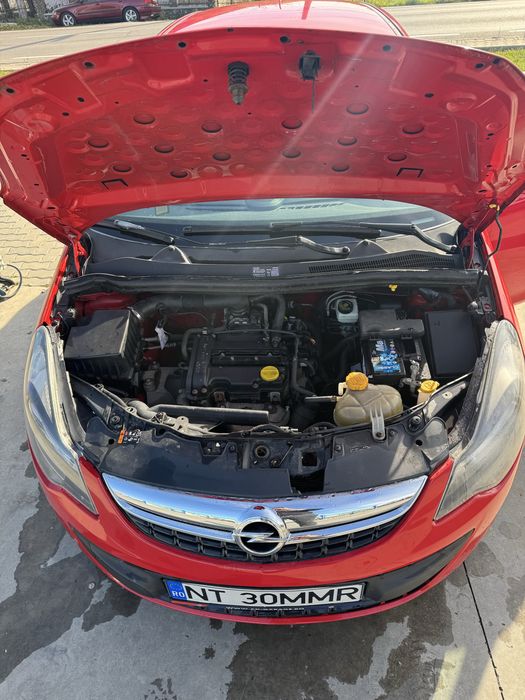 Opel Corsa D 1.0 Benzină – 2009 –