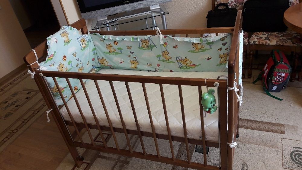 Продам детскую кровать