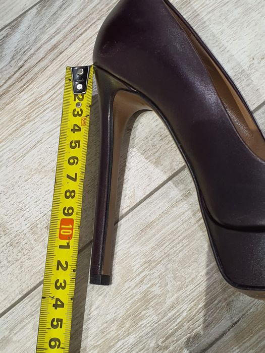 Кожаные туфли Corsocomo, лабутены