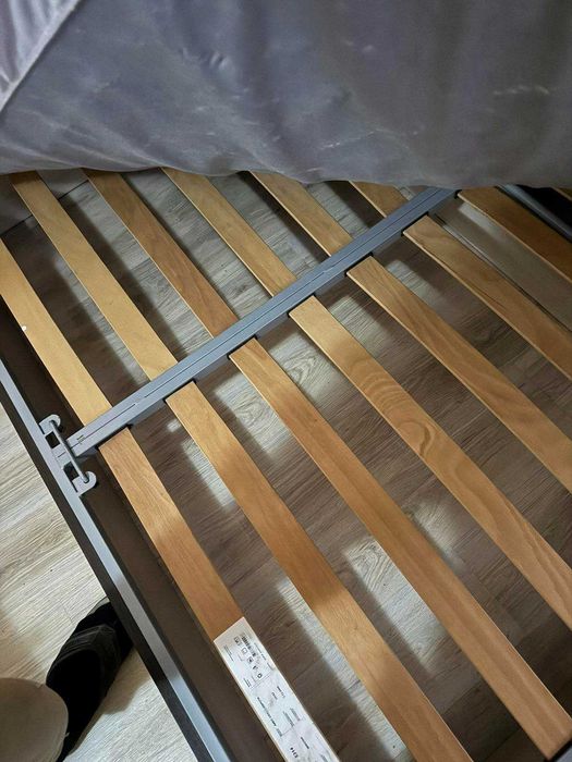 Спалня с размер 160х200см с матрак