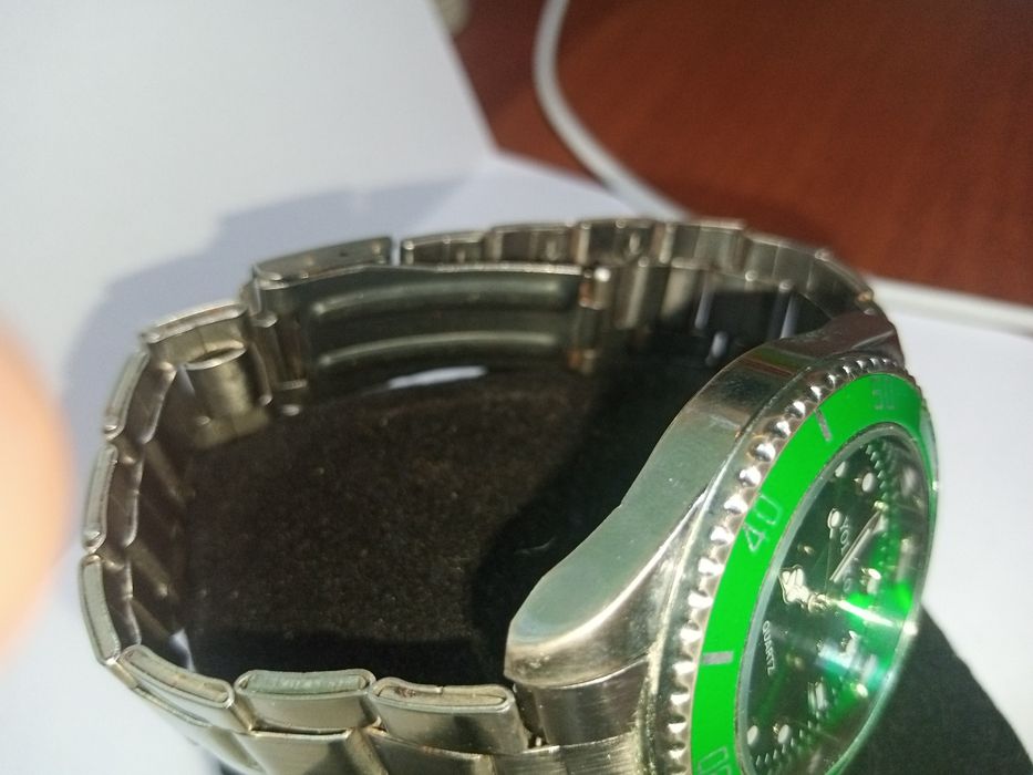 Часы YOLAKO зелено серебристые