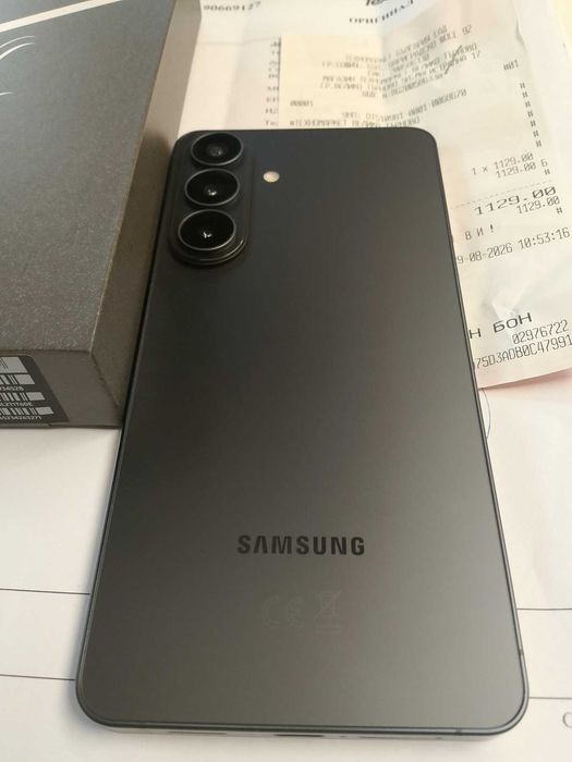 телефон Samsung Galaxy S26+ 512GB – перфектен, гаранция Техномаркет