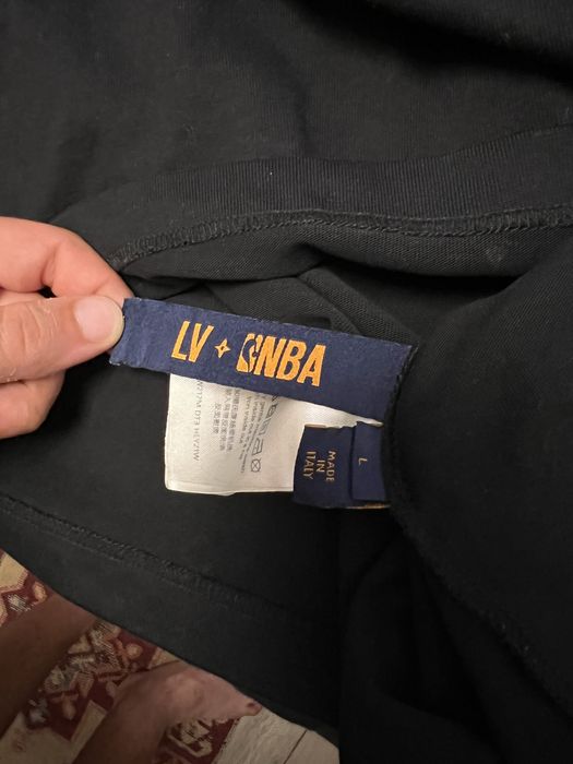 Vând tricou Louis Vuitton x NBA editia din 2021