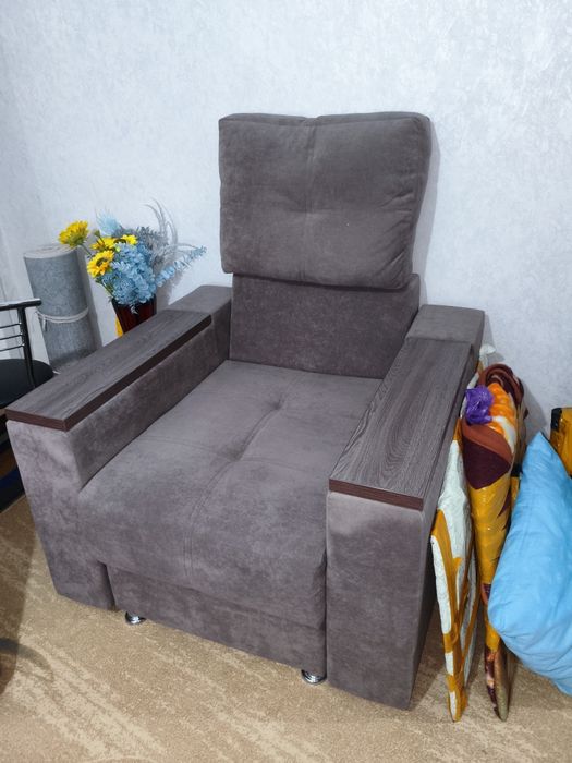 Продается кресло