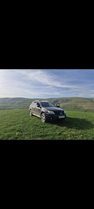 Mitsubishi outlander 1