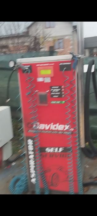 Vindem hale metalicie 15 lungime 8 deschidere 4 la strasna și spalator