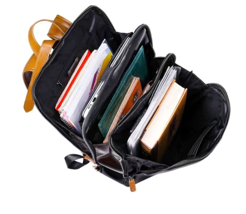 Рюкзак из кожи, чёрный и стильный