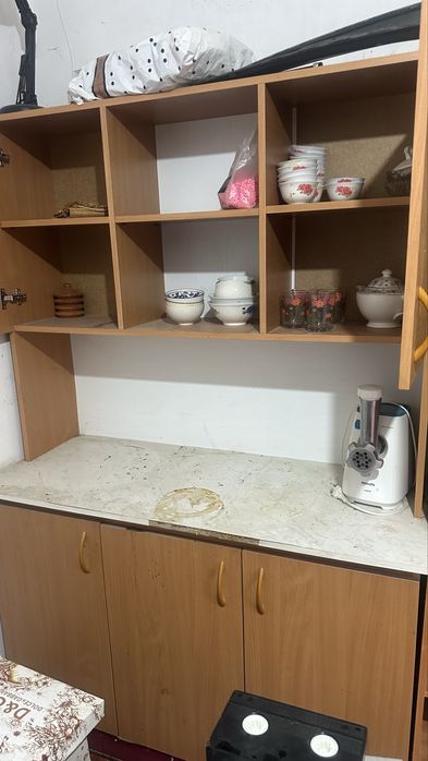 Шкаф, прихожка, кухонный