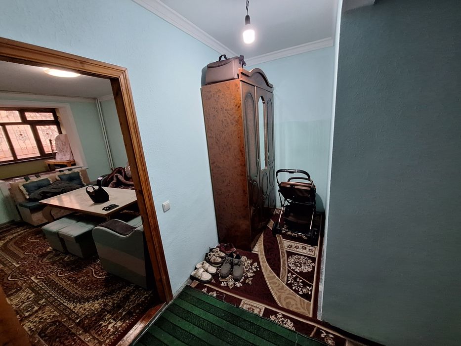 2 xonali xonadon sotiladi. Продаётся двухкомнатная кварти