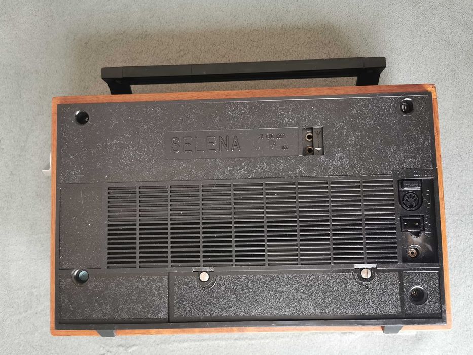 Radio Selena B 207 rar de colectia