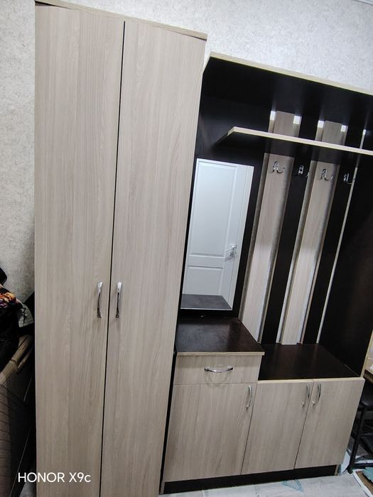 Прихожый  шкаф состяние хорошие