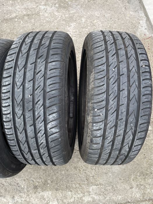Schimb jante Renault aliaj, cu anvelope vara Viking 215/50/17.